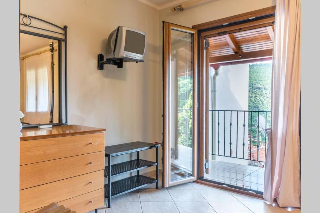 Apartment Small House With Garden & View Promirion
