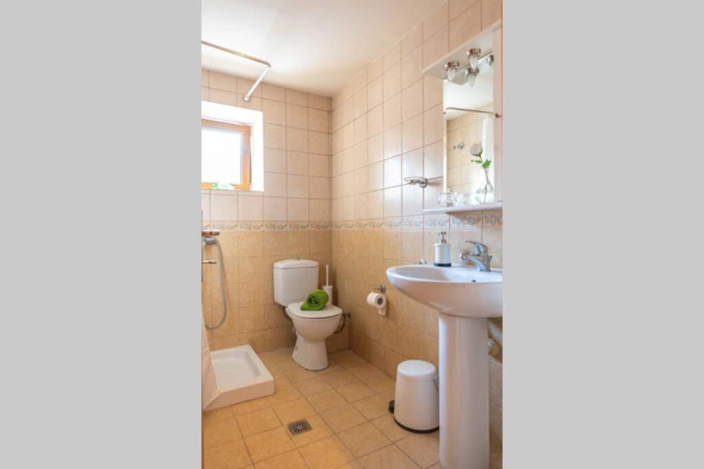 Small House With Garden & View * Promirion